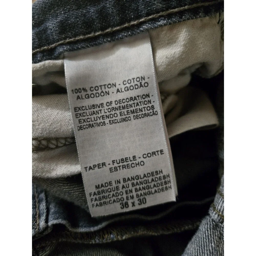 Levi Strauss Jeans Signature Series Taper 36x30 Lightly Distressed
